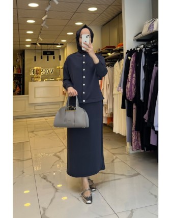 Tığ Triko Lacivert Düğme Detaylı Etekli Takım