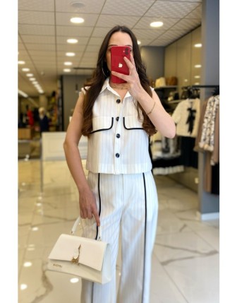 Miarte Ekru Çizgili  Düğme Ve Cep Detaylı Yelek