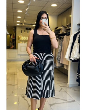 On Fashıon Siyah Kare Yaka Bluz