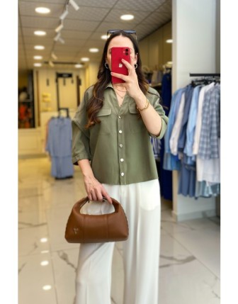 Mi Haki Düğmeli Cep Detaylı Yarım Kollu Gömlek