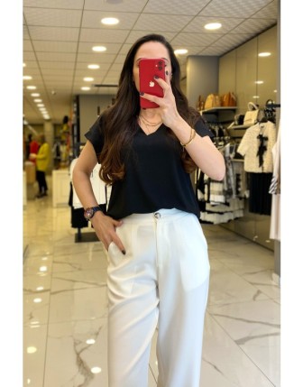 On Fashıon Siyah V Yaka Tişört