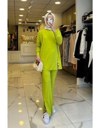 Tığ Triko Yeşil Yırtmaçlı Takım