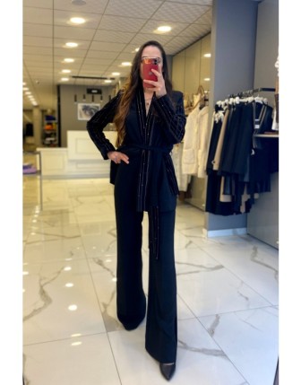 Miarte Siyah Yan Kısmı Kadife Detaylı Bol Paça Pantolon