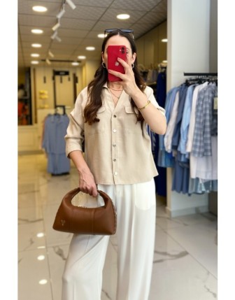 Mi Bej Düğmeli Cep Detaylı Yarım Kollu Gömlek