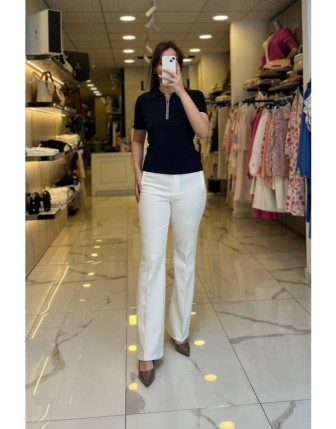 On Fashıon Siyah Yakası Taşlı Fermuarlı Bluz