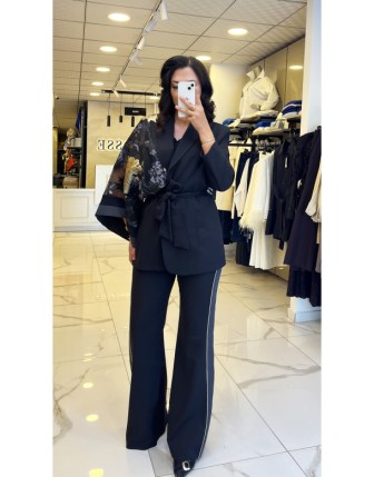 Mianotte Siyah Kol Detaylı Brokar Kumaş Ceket 