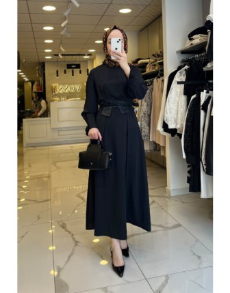 Maq Siyah Kemer Detaylı Krep Elbise