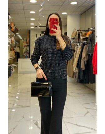 Tığ Triko Siyah Taşlı Kazak 