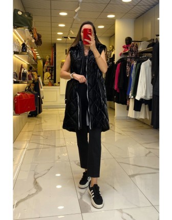 Trenç Siyah Kapütone Kemerli Fermuarlı Kapşonlu Şişme Yelek