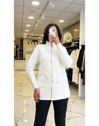 Tığ Triko Ekru Beli Büzgülü Reglan Kol Triko Hırka