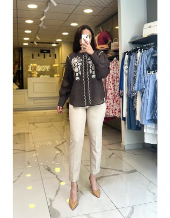 Ekol Kahverengi Önü Düğmeli İşlemeli Keten Bluz