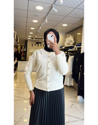 Tığ Triko Ekru Omuz Taşlı Hırka 