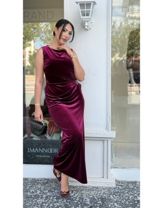 Ekol Bordo Aksesuar Detaylı Yırtmaçlı Kadife Elbise