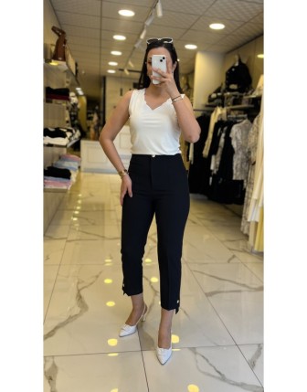 Yusuf Özdemir Siyah Paçası Aksesuar Detaylı Havuç Pantolon