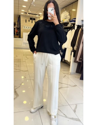 Yusuf Özdemir Beyaz Dikiş Detaylı eşofman 