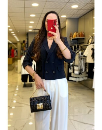 Ekol Siyah  Düğme Detaylı Kolu Katlamalı Ceket