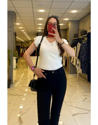 On Fashıon Ekru  Kolları Volanlı V Yaka Bluz