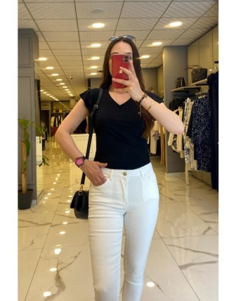 On Fashıon Siyah  Kolları Volanlı V Yaka Bluz