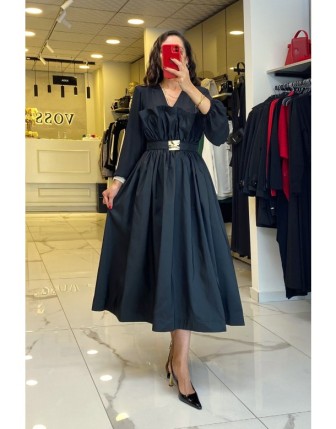 Mianotte Siyah V Yaka Sırtı Düğmeli Gold Aksesuar Detaylı Eteği Paraşüt Elbise