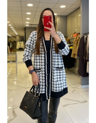 Tığ Triko Siyah Kazayağı Desenli Hırka