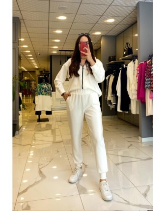 On Fashıon Beyaz Beli Lastikli Paçası Fermuarlı Yazı Detaylı Eşofman Altı 