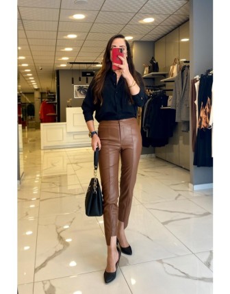 Miarte Kahve Paçası Yırtmaçlı Deri Pantolon