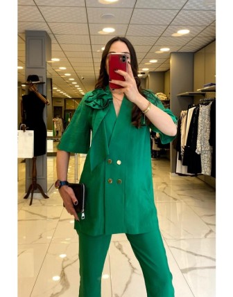 Miarte Yeşil Yakası Gül Detaylı Metal Düğmeli Kısa Kollu Ceket 