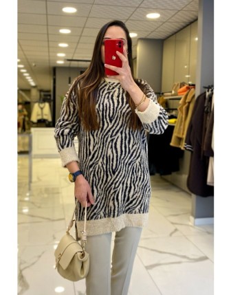 Tığ Triko Bej Zebra Desenli Tunik