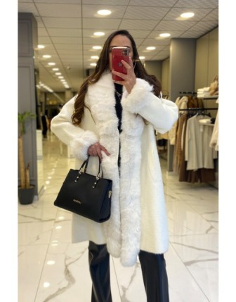 Tığ Triko Ekru Yakası Ve Kolları Kürk Detaylı Kaban