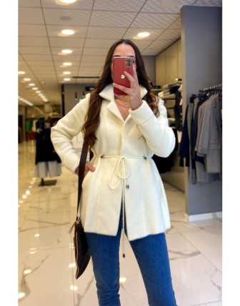 On Fashion Krem Beli Büzgülü Cep Detaylı Hırka 