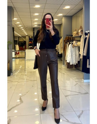 On Fashion Kahverengi Beli Lastikli Cep Detaylı Deri Pantolon