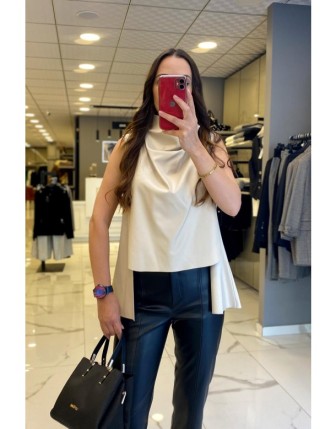 On Fashion Taş Tam Balıkçı Sıfır Kollu Deri Süveter 