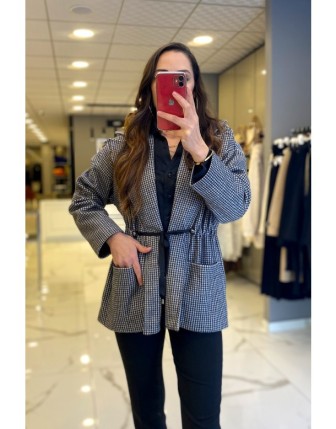 On Fashion Gri Kazayağı Desenli Beli Büzgülü Cep Detaylı Ceket
