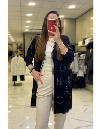 On Fashion Siyah Harf Baskılı Taş Detaylı Fermuarlı Hırka