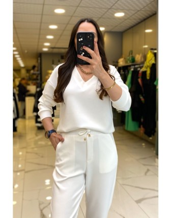 On Fashıon Ekru V Yaka Zincir Aksesuarlı Uzun Kollu Sweat