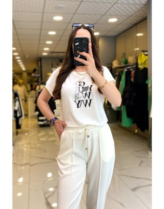 On Fashıon Ekru Harf Detaylı Kısa Kollu Tişört