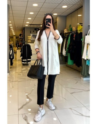 On Fashıon Ekru Taş İşlemeli Ribanalı Hırka