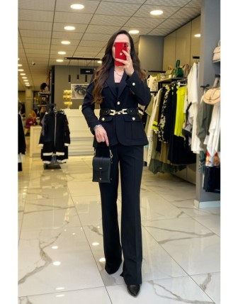 Ekol Siyah Gold Düğme Detaylı Kemerli Blazer Ceketli Takım