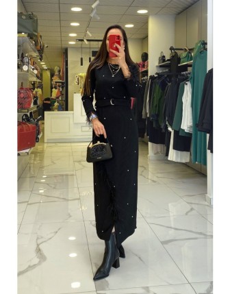 Miaruj Siyah Taş İşlemeli Püsküllü Yırtmaç Detaylı Kuşaklı Elbise