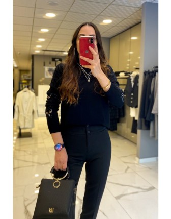 On Fashion Siyah Omuzları Ve Kol Detayı Taşlı Balıkçı Triko Kazak