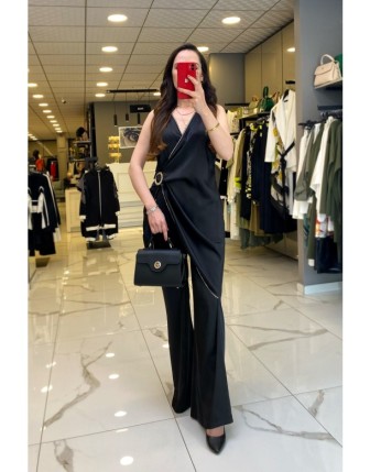 Miarte Siyah V Yaka Saten Kemer Detaylı Taşlı Tulum