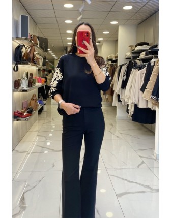 On Fashıon Siyah İşlemeli Sweat 