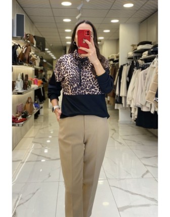On Fashıon Siyah Leoparlı Dik Yaka Sweat