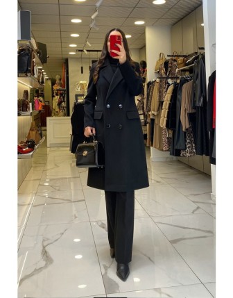 Ekol Siyah Dügmeli Kaşe Kaban