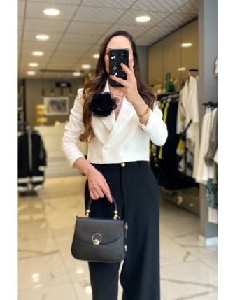 Ekol Ekru Yakası Broş Detaylı Ceket