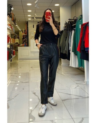 On Fashıon Siyah Beli Lastikli Yırtmaç Detaylı Deri Pantolon