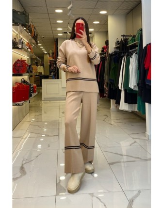 On Fashıon Bej Dik Yaka Çizgi Detaylı Beli Lastikli Triko Takım