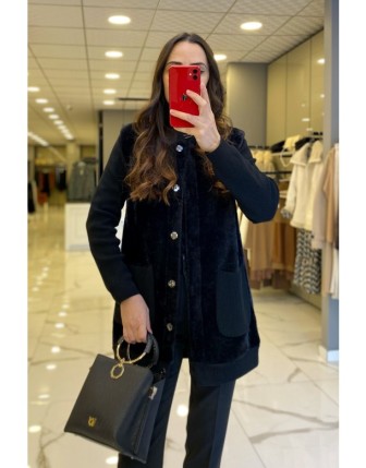 Tığ Triko Siyah Aksesuar Detaylı Bomber Hırka