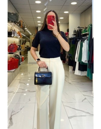 On Fashıon Siyah Taş İşlemeli Kısa Kollu Triko