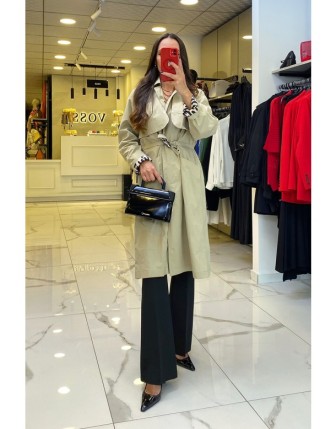 Trenç Bej İç Astarı Leoparlı Düğme Ve Cep Detaylı Trençkot